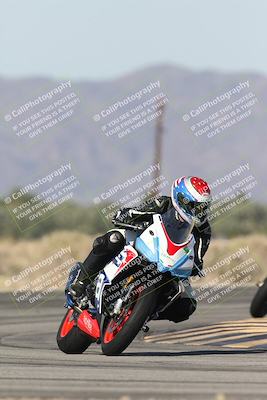 media/Nov-30-2025-TrackXperience (Sun) [[c0061d280f]]/3-Level 1/Session 3 (Turn 16)/